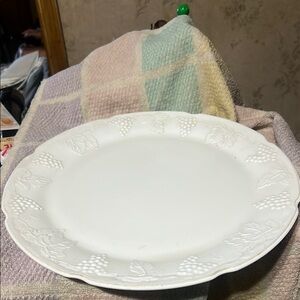 Source Unknown White Ceramic Dinner Plate